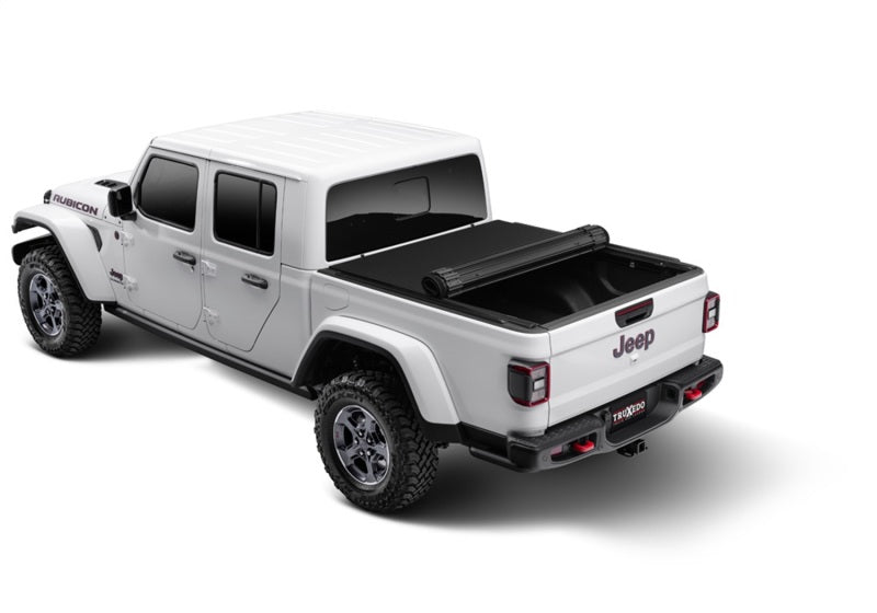 Truxedo 2020 Jeep Gladiator 5ft Sentry CT Bed Cover